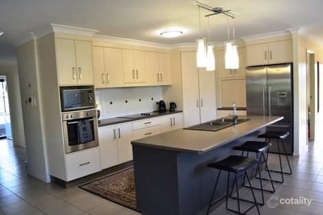 Property photo of 1 Seashell Court Lammermoor QLD 4703