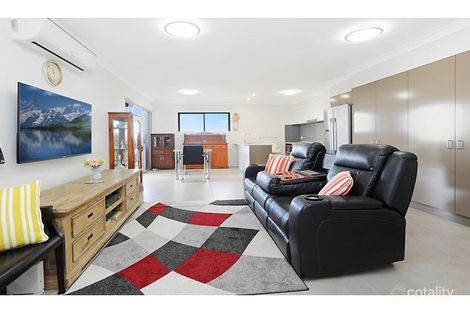 Property photo of 23/2242 Logan Road Upper Mount Gravatt QLD 4122