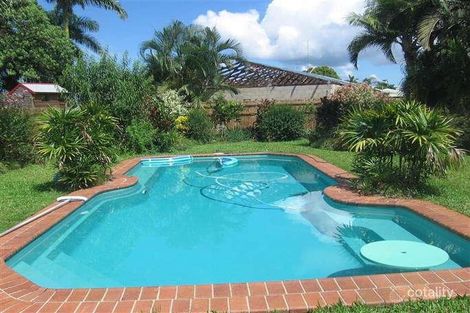 Property photo of 14 Bathurst Drive Bentley Park QLD 4869