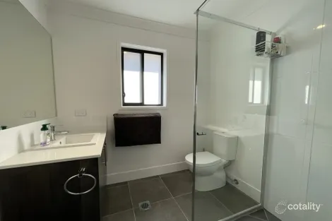 Property photo of 5 Compass Court Warwick QLD 4370