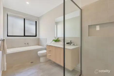 Property photo of 10 Bartle Frere Close Terranora NSW 2486