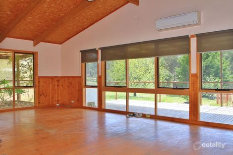 Property photo of 19 Warren Road Heathcote VIC 3523