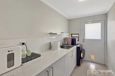 Property photo of 25 Mujira Ramble Baynton WA 6714