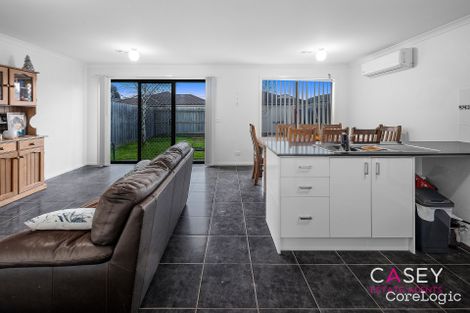 Property photo of 21 Shakespeare Court Drouin VIC 3818