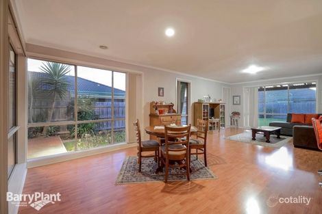 Property photo of 29 Thornbill Circuit Pakenham VIC 3810