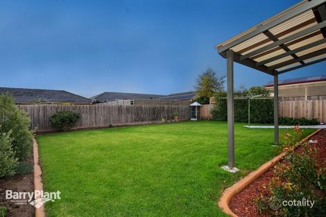 Property photo of 29 Thornbill Circuit Pakenham VIC 3810