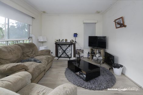 Property photo of 17 Oak Avenue Doveton VIC 3177