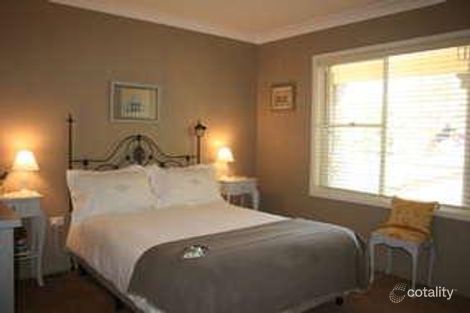 Property photo of 18 Chalker Crescent Mittagong NSW 2575