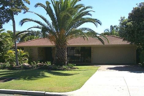 4 Peggs Pl, Leeming, WA 6149