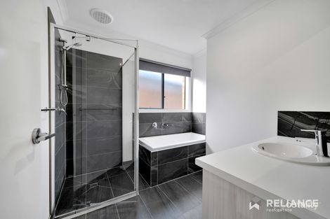 Property photo of 9 Badger Grove Tarneit VIC 3029