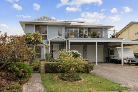 23 Parrakoola Way, Cowes, VIC 3922