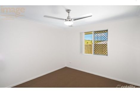 Property photo of 40 Cassidy Crescent Willow Vale QLD 4209
