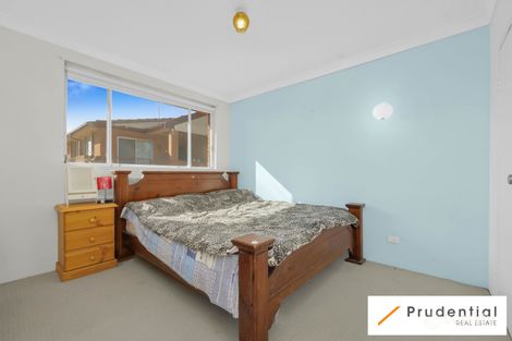 Property photo of 9/14 Bunbury Road Macquarie Fields NSW 2564