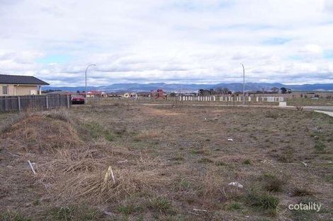 Property photo of 2 Polwarth Circuit Dunlop ACT 2615