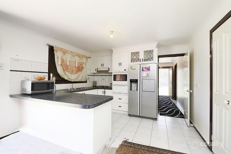 Property photo of 14 Pinnaroo Circuit Meadow Heights VIC 3048
