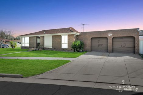 Property photo of 21 Wintersun Drive Albanvale VIC 3021