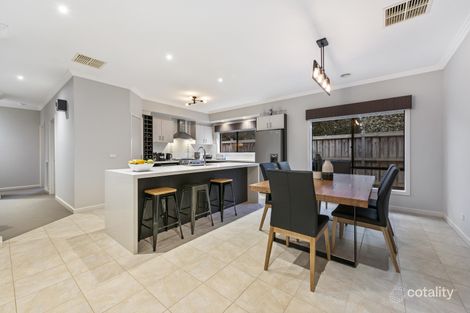Property photo of 40 Paringa Drive Ferntree Gully VIC 3156