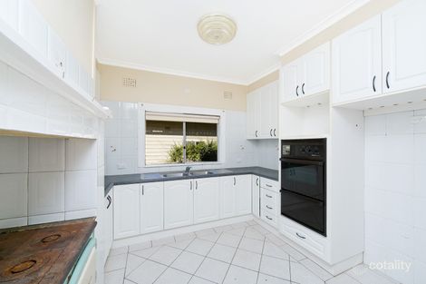 Property photo of 37 Stornaway Road Queanbeyan NSW 2620