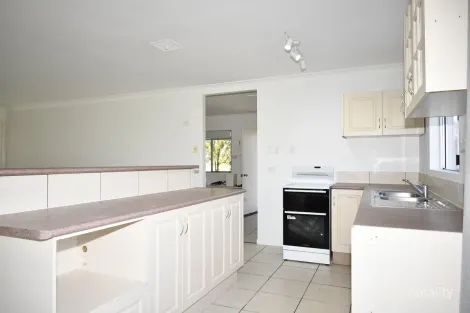 Property photo of 61 Clifton Street Gracemere QLD 4702