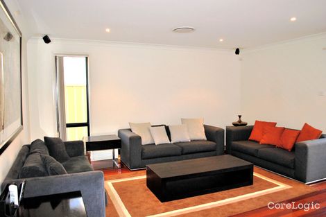 Property photo of 3 Hallen Place West Hoxton NSW 2171