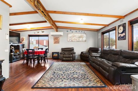 Property photo of 4 Mitchell Court Darley VIC 3340