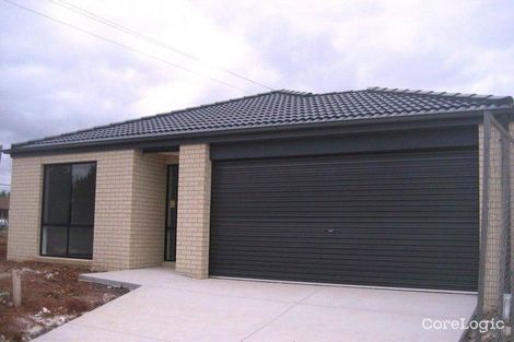 1 Turf Club Bvd, Melton South, VIC 3338