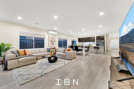 Property photo of 6 Ballymarang Chase Cranbourne West VIC 3977