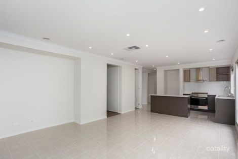 Property photo of 6 Tamworth Grove Point Cook VIC 3030