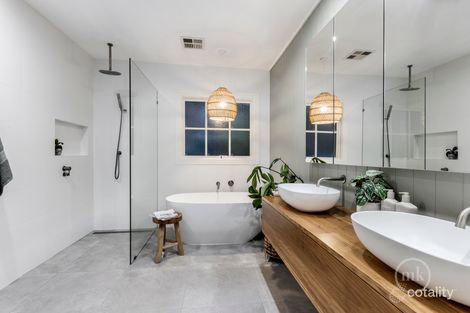 Property photo of 9 Glen Gully Road Eltham North VIC 3095