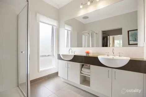 Property photo of 94 St Arnaud Road Eynesbury VIC 3338