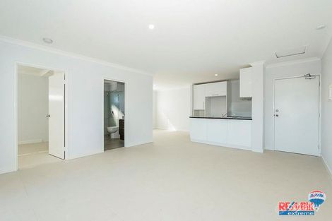 13/32 Baltimore Pde, Merriwa, WA 6030