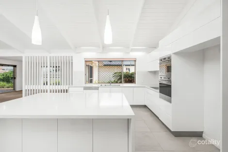 Property photo of 53 Dorsal Drive Birkdale QLD 4159