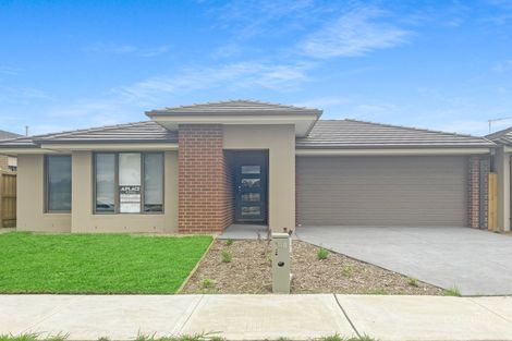 48 Boboli Ave, Clyde North, VIC 3978
