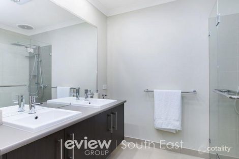 Property photo of 3 Florida Court Berwick VIC 3806