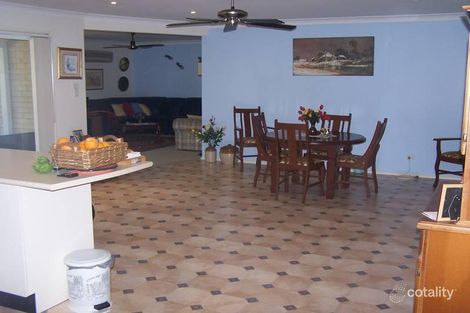 Property photo of 31 Silky Oak Drive Caves Beach NSW 2281