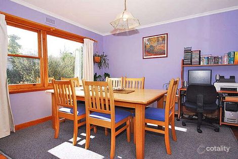 Property photo of 8 Liena Road Lindisfarne TAS 7015