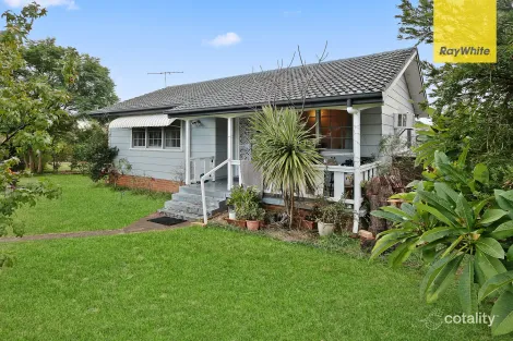 Property photo of 2 Pinang Place Whalan NSW 2770