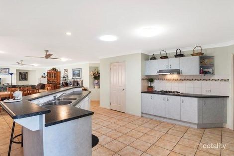 Property photo of 15 Magnolia Crescent Banora Point NSW 2486