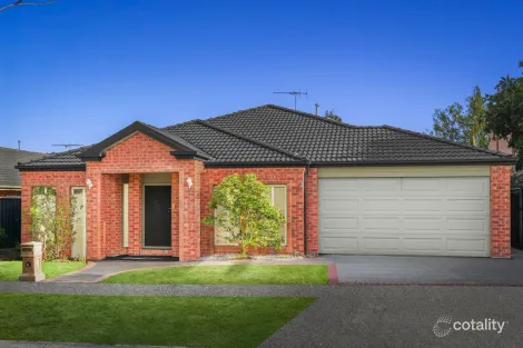 Property photo of 2 Nichollii Court Manor Lakes VIC 3024