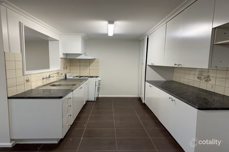 28 Solar Dr, Whittington, VIC 3219