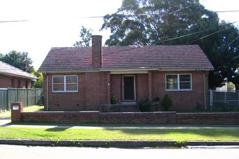 19 Montgomery Ave, South Granville, NSW 2142