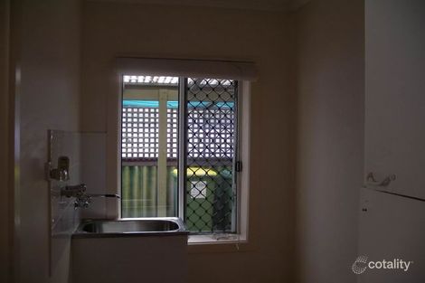 Property photo of 2/16 Sutherland Avenue Labrador QLD 4215