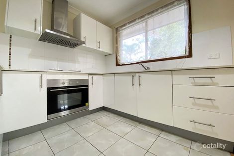 Property photo of 28 Twingleton Avenue Ambarvale NSW 2560