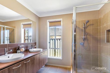 Property photo of 24 Superior Waters Pakenham VIC 3810