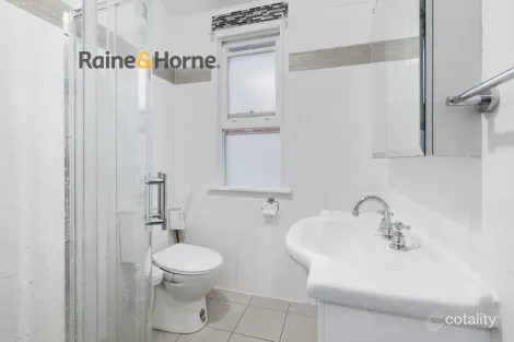 Property photo of 16 Elrington Place Cartwright NSW 2168