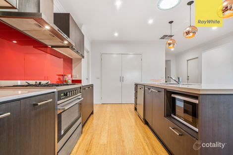 Property photo of 3 Shadforth Close Taylors Hill VIC 3037