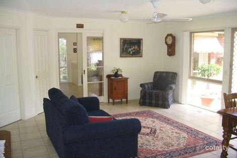 Property photo of 8 Woodside Close Somerville VIC 3912