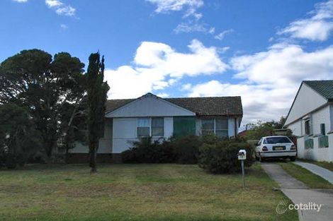 13 Woodfull St, Warilla, NSW 2528