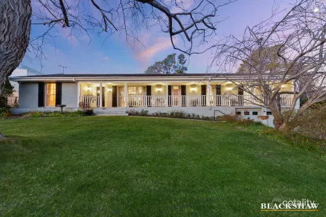 Property photo of 35 Hampton Circuit Yarralumla ACT 2600