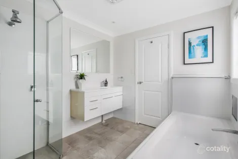 Property photo of 54 Everglades Crescent Woy Woy NSW 2256